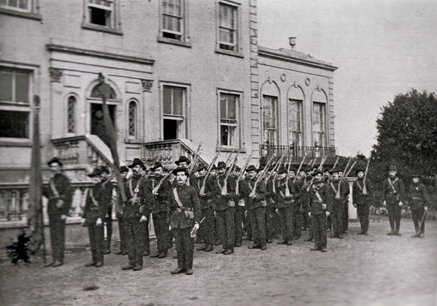 The Irish Citizens' Army outside Liberty Hall, Dublin.